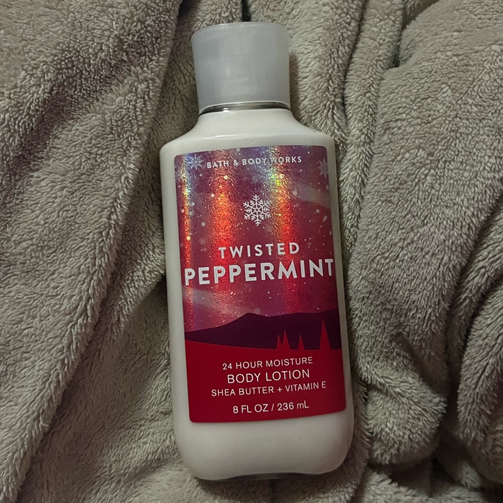 Bath and body works twisted peppermint body lotion